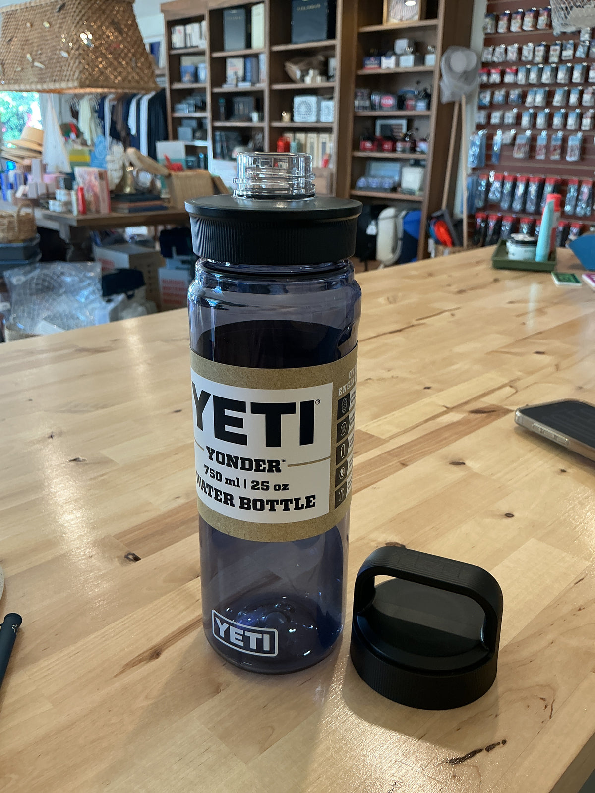 Yeti YONDER® 750 ML / 25 OZ WATER BOTTLE